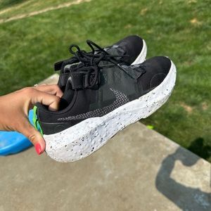 Women’s Nike crater size 6.5 worn a handful of times! Extremely light and comfy